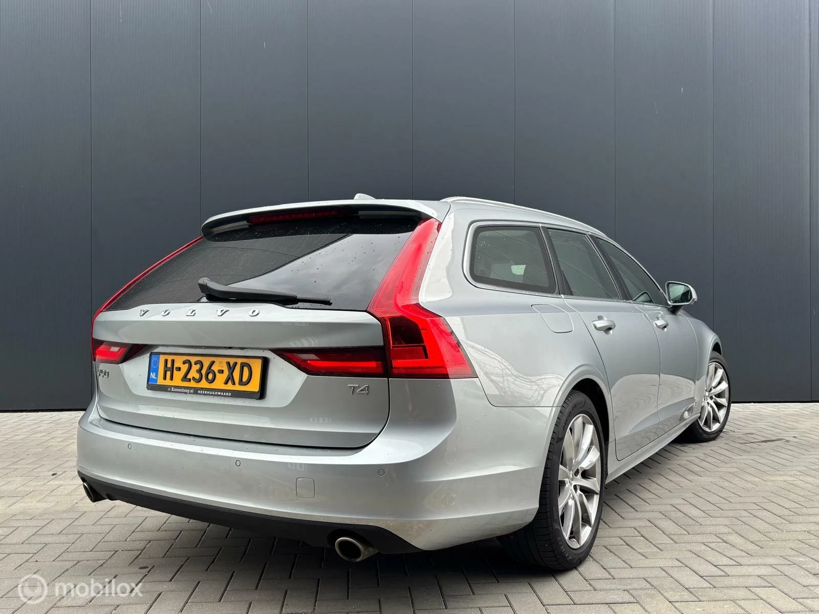 Hoofdafbeelding Volvo V90