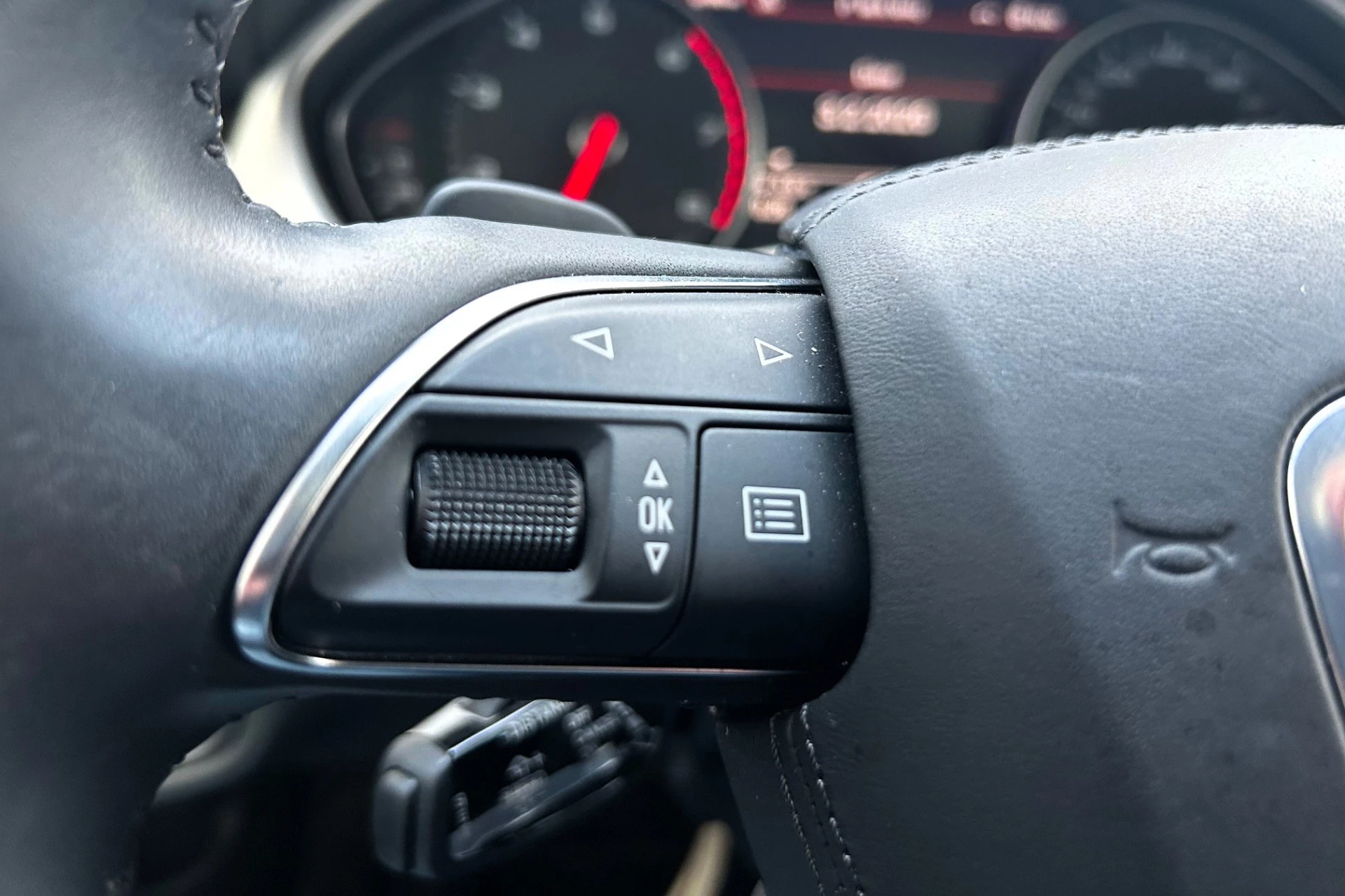 Hoofdafbeelding Audi A8