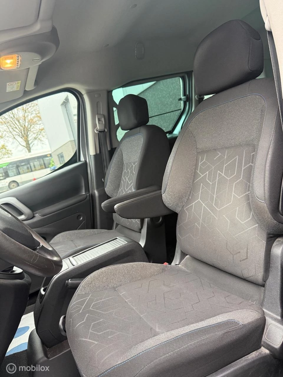 Hoofdafbeelding Peugeot Partner