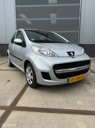 Peugeot 107 1.0-12V Sublime