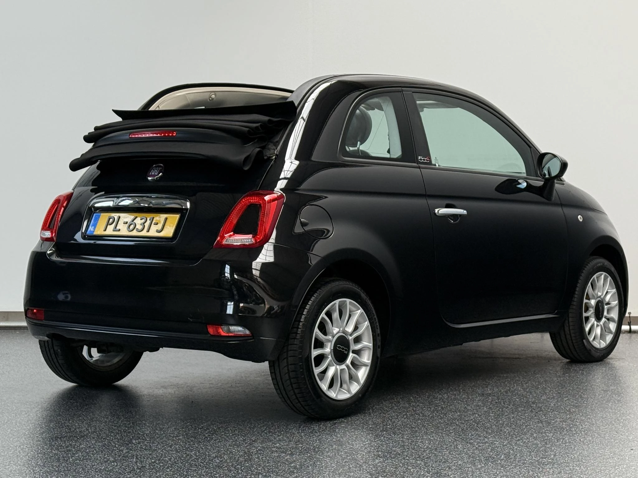 Hoofdafbeelding Fiat 500C