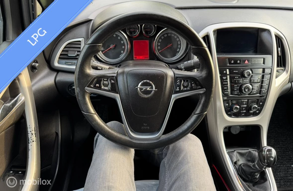 Hoofdafbeelding Opel Astra