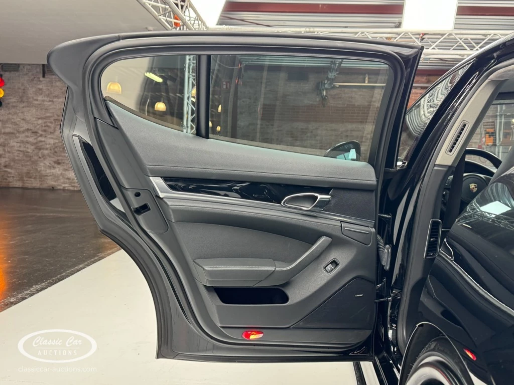 Hoofdafbeelding Porsche Panamera