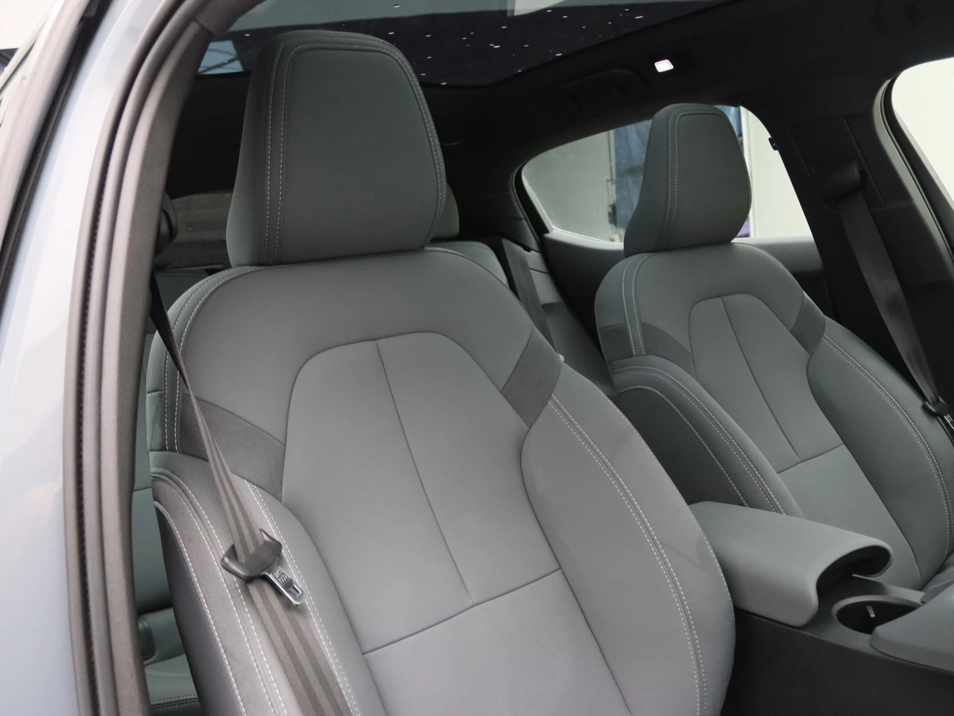 Hoofdafbeelding Polestar 2