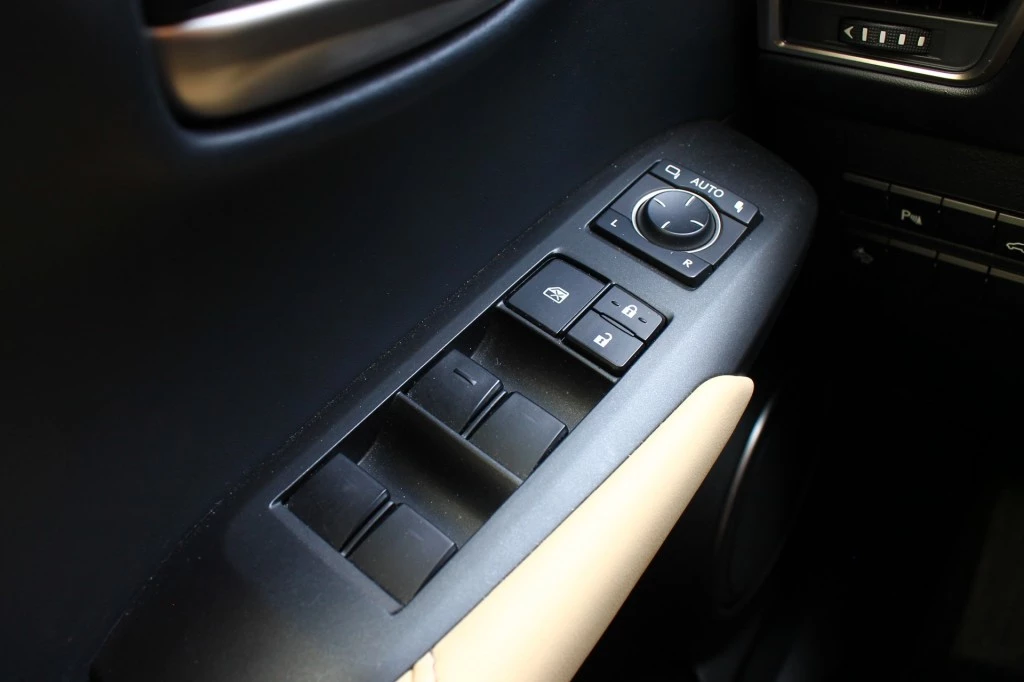 Hoofdafbeelding Lexus NX