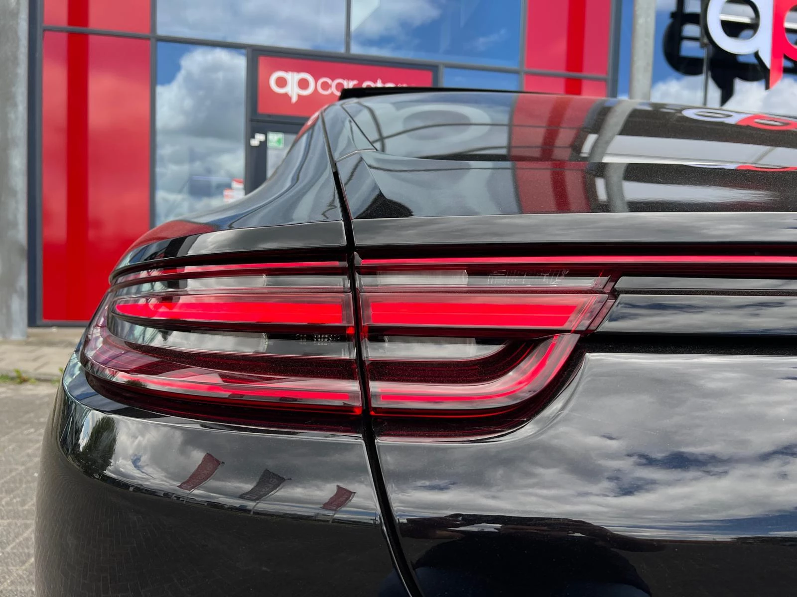 Hoofdafbeelding Porsche Panamera
