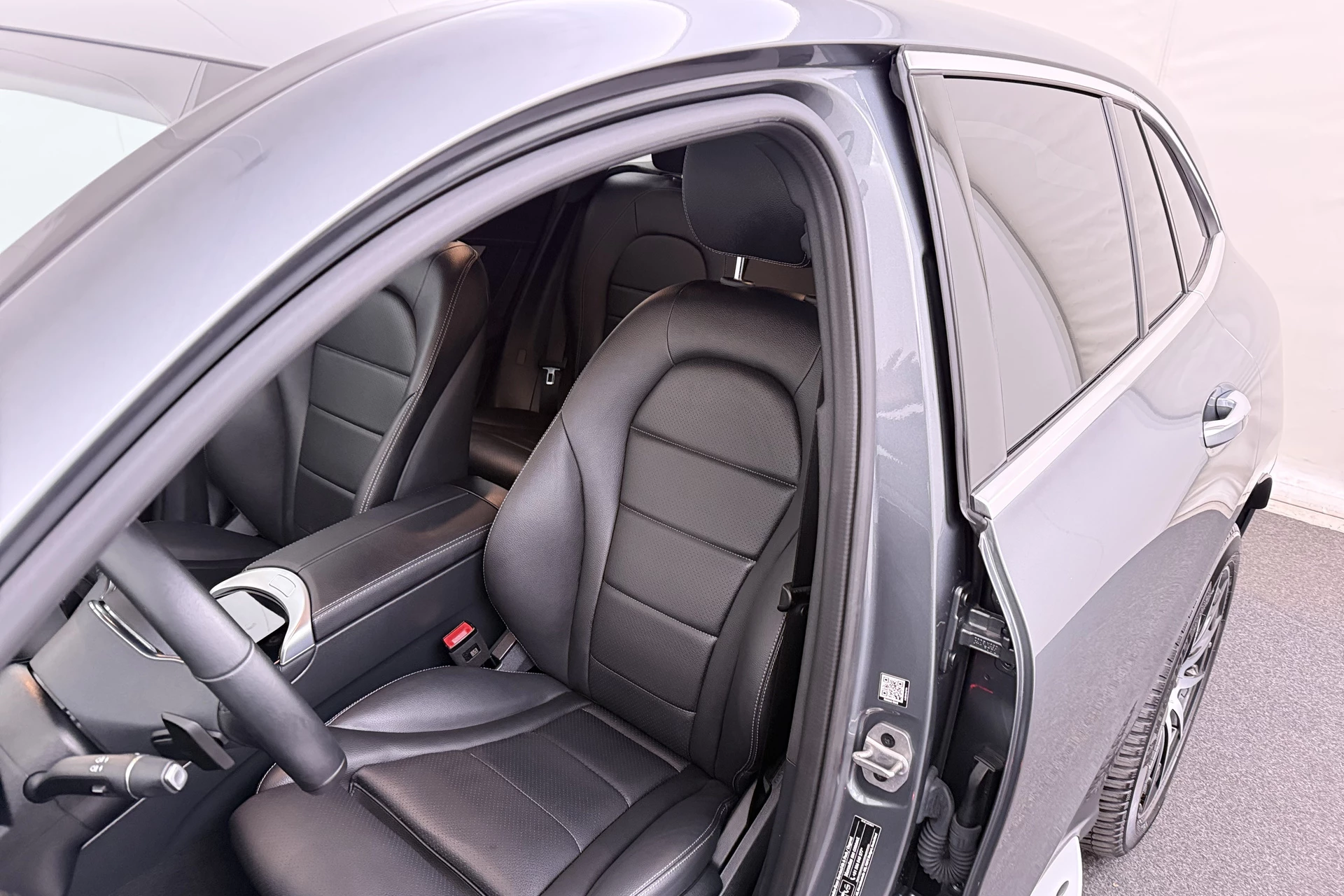 Hoofdafbeelding Mercedes-Benz EQC