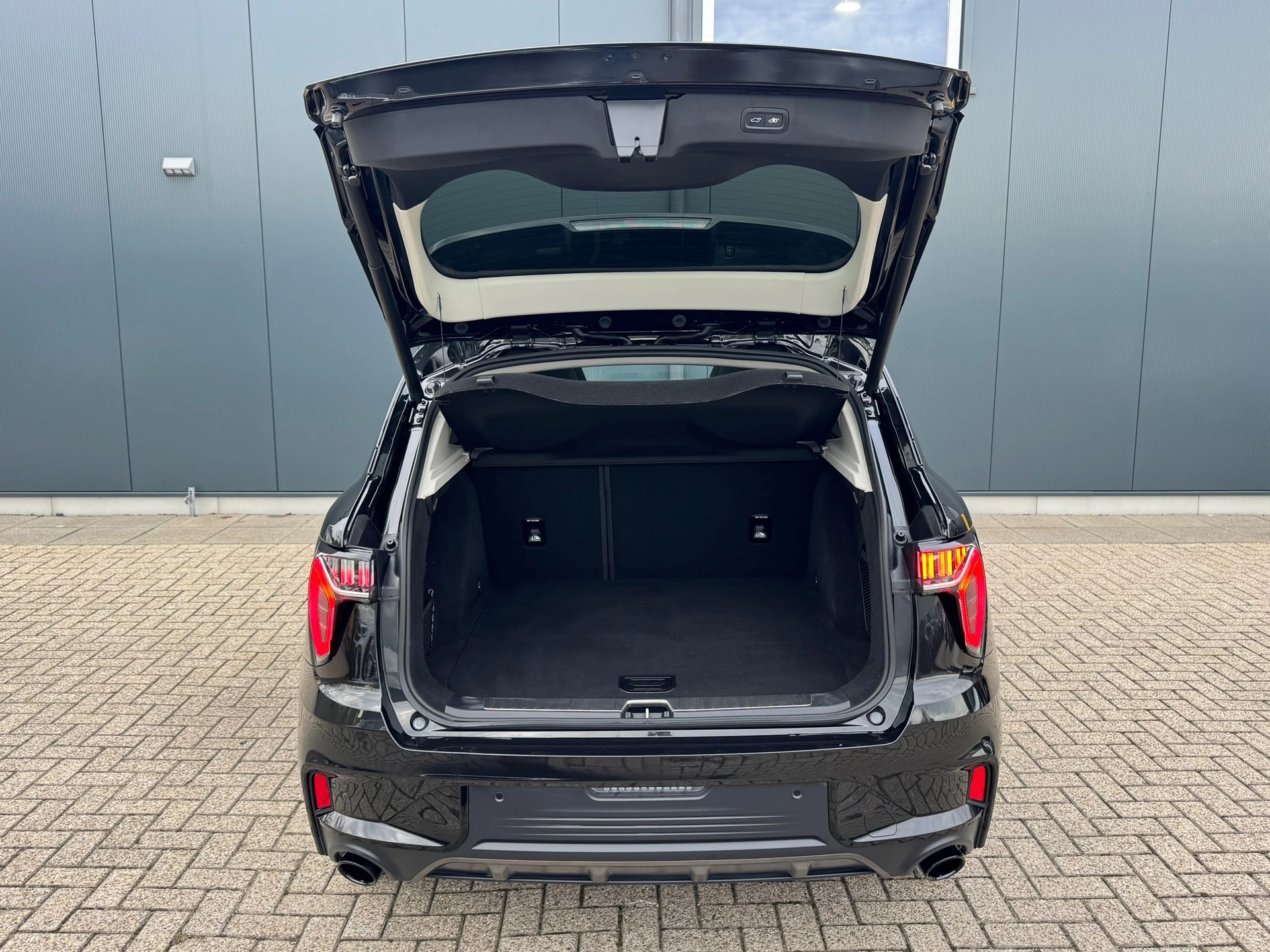 Hoofdafbeelding Lynk & Co 01