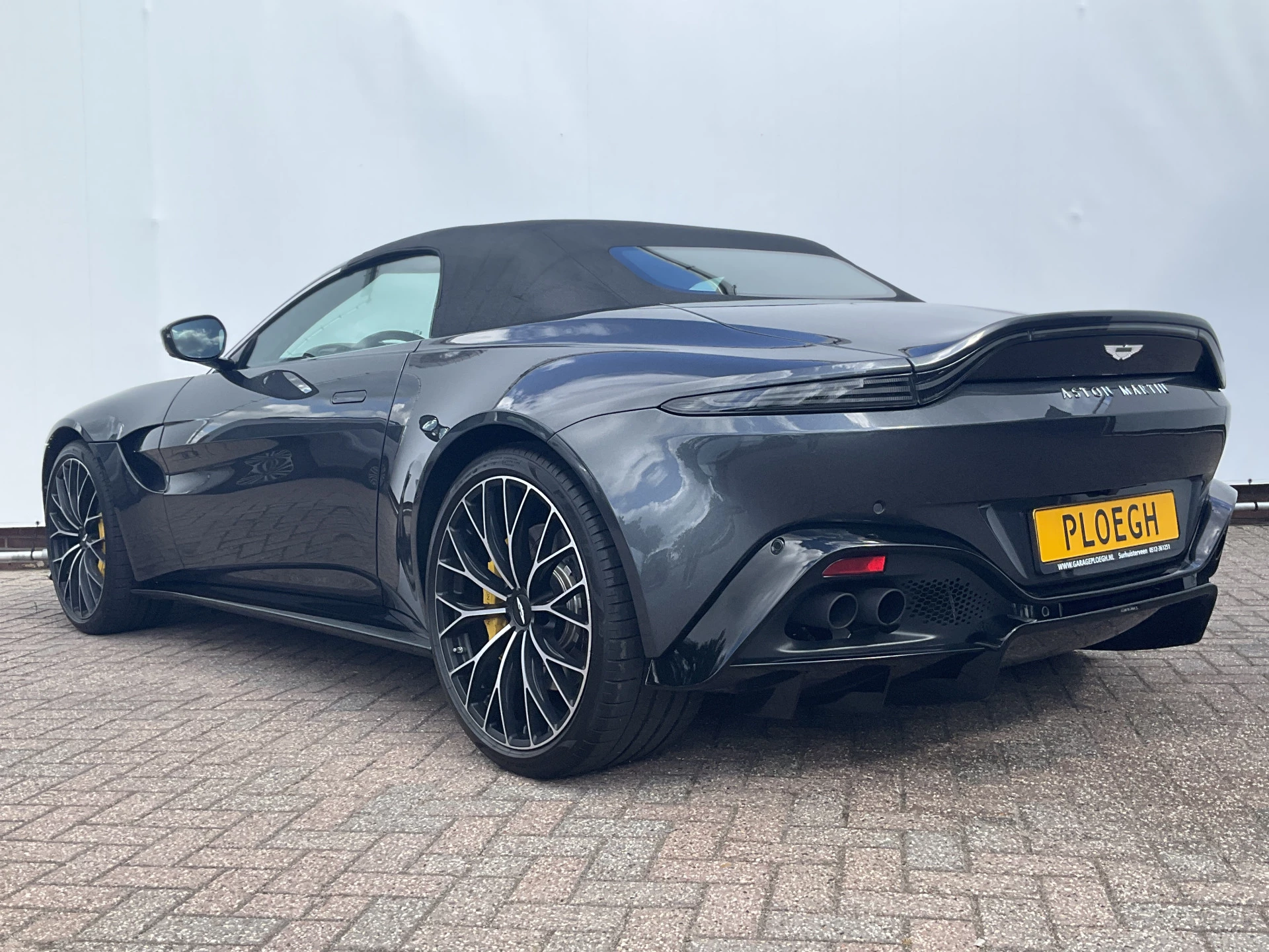 Hoofdafbeelding Aston Martin V8 Vantage