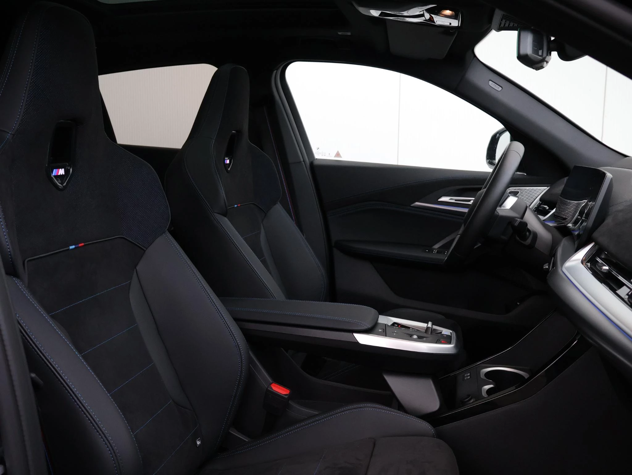 Hoofdafbeelding BMW iX2