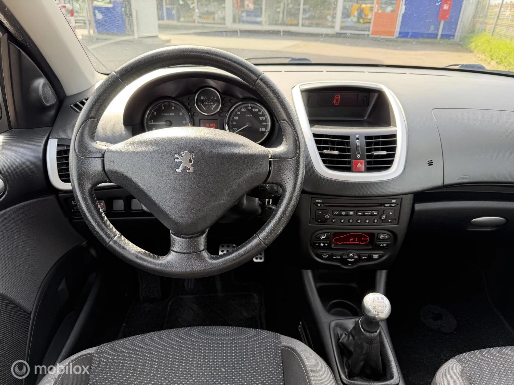 Hoofdafbeelding Peugeot 206