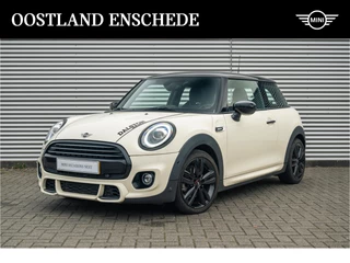 Hoofdafbeelding MINI Cooper MINI Cooper Hatchback John Cooper Works Automaat / JCW Sport stoel / Comfort Access / LED / Harman Kardon / Stoelverwarming / Cruise Control / PDC