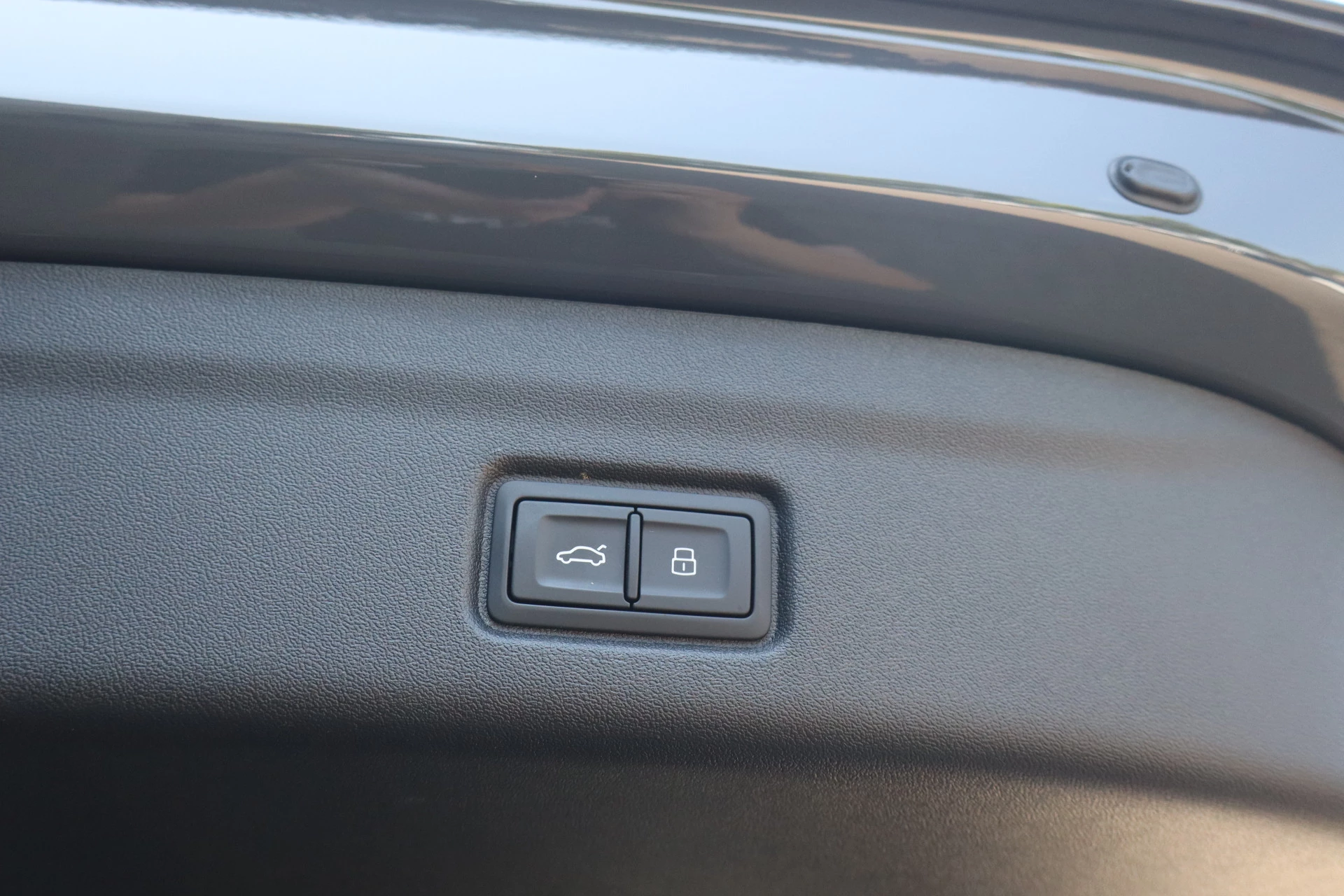 Hoofdafbeelding Audi Q6 e-tron