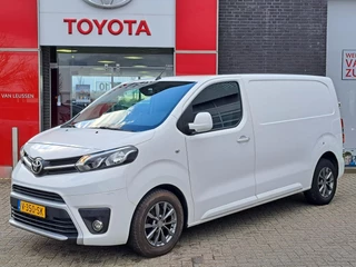 Toyota ProAce Worker 1.6 D-4D 115PK PROFESSIONAL 3-PERSOONS NAVI CLIMA CAMERA LM-VELGEN TREKHAAK BETIMMERING KEYLESS