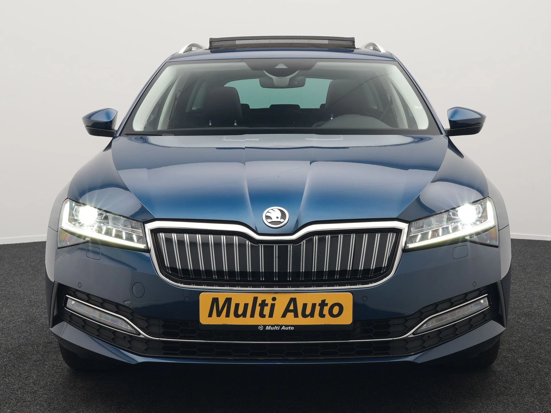 Hoofdafbeelding Škoda Superb