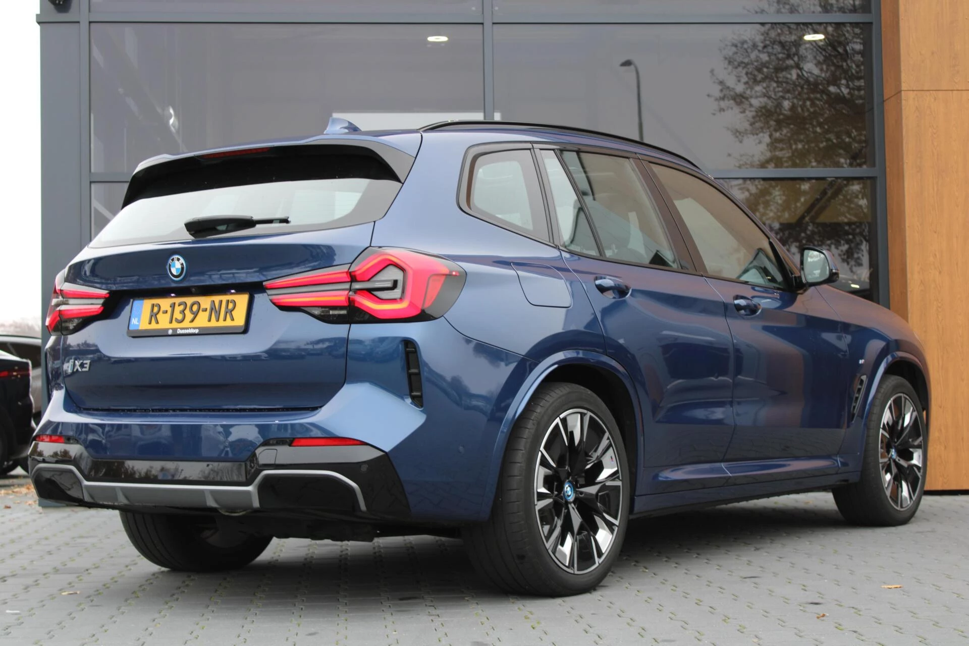 Hoofdafbeelding BMW iX3