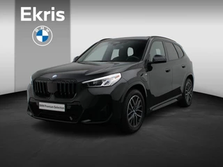 BMW X1 xDrive25e M Sportpakket | Travel Pack | Stuurwielrand Verwarmd | Achteruitrijcamera | Panoramadak | Harman Kardon | 18''