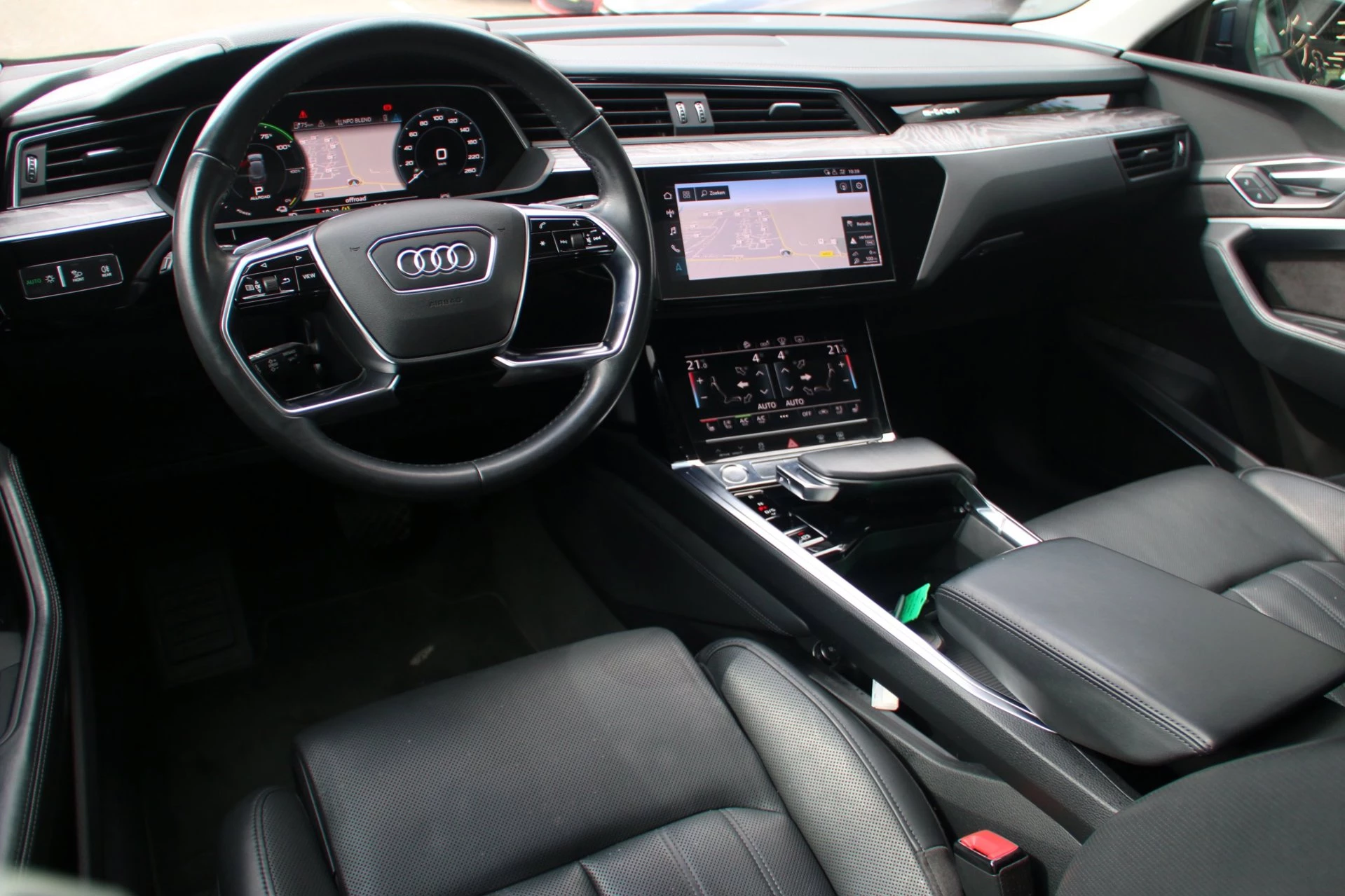 Hoofdafbeelding Audi e-tron
