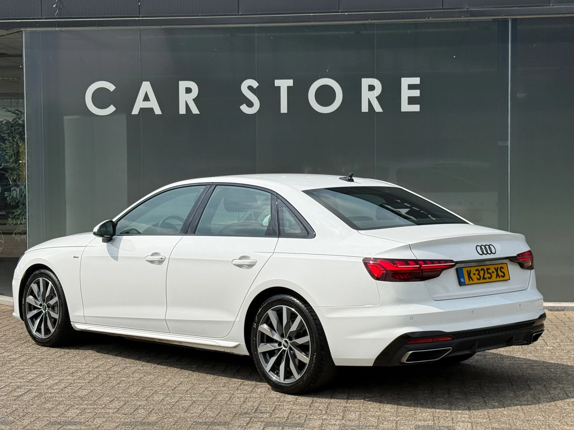 Hoofdafbeelding Audi A4