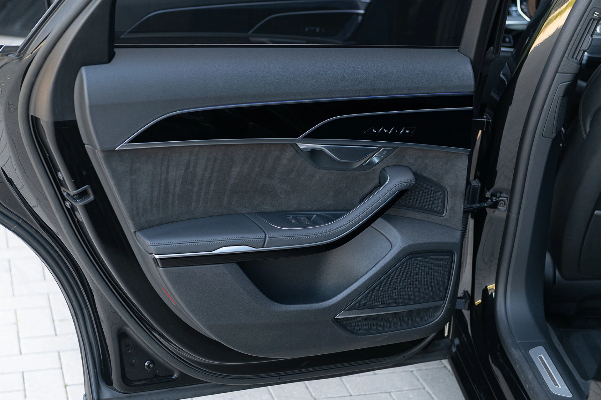 Hoofdafbeelding Audi A8