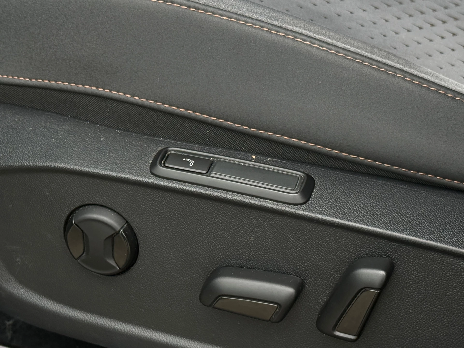 Hoofdafbeelding CUPRA Born