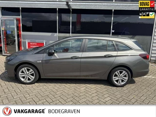 Opel Astra Sports Tourer 1.2 Business Edition