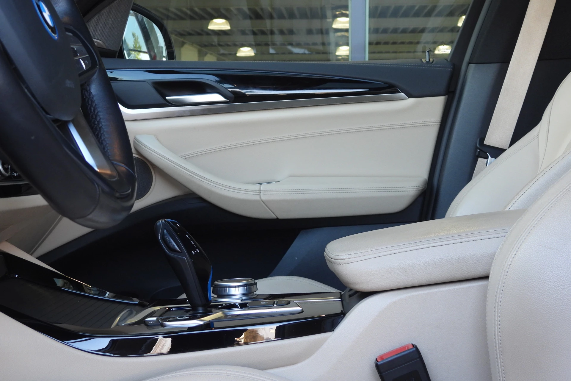 Hoofdafbeelding BMW iX3