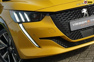 Peugeot 208 1.2 PureTech GT-Line Automaat - Jaune Faro - Panorama/Carplay/3D Dash