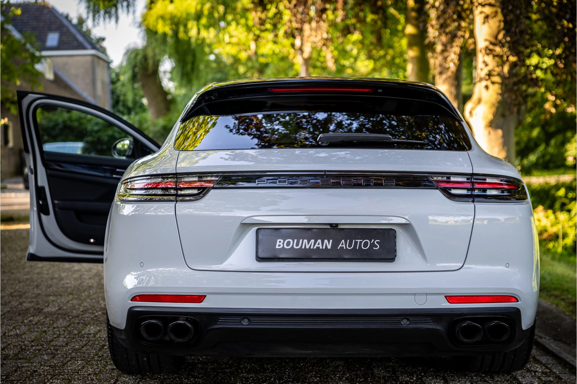Hoofdafbeelding Porsche Panamera
