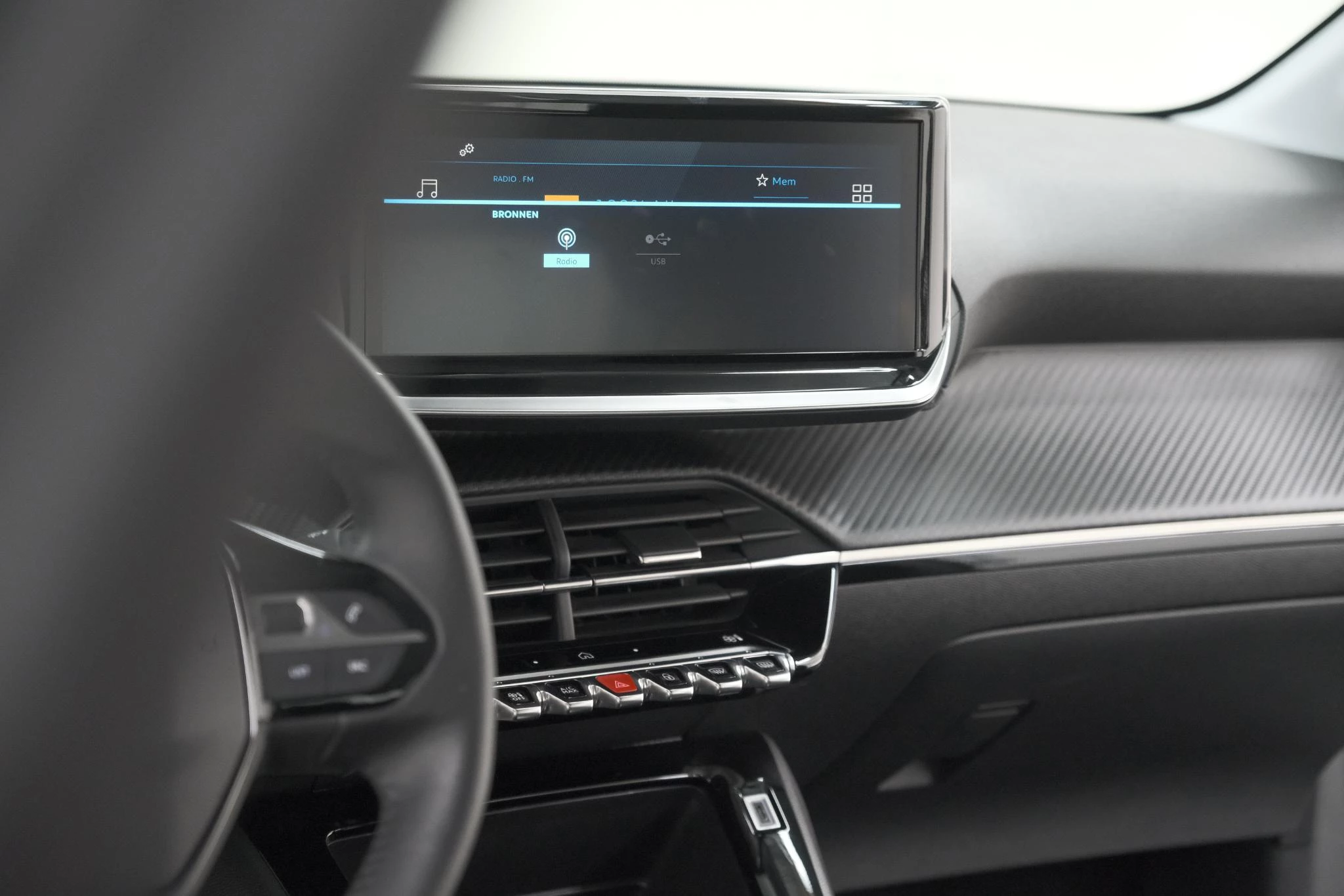 Hoofdafbeelding Peugeot e-208