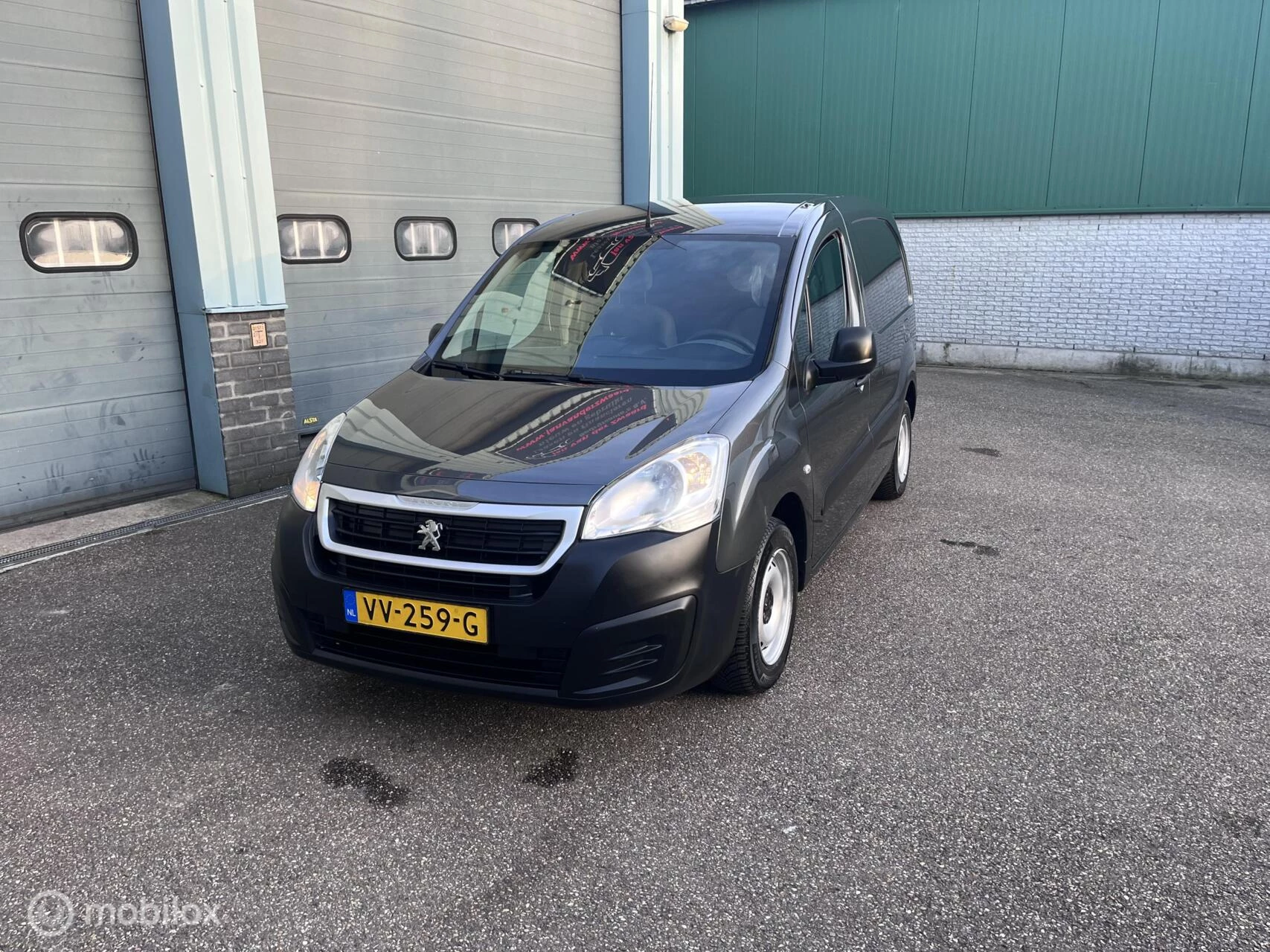 Hoofdafbeelding Peugeot Partner