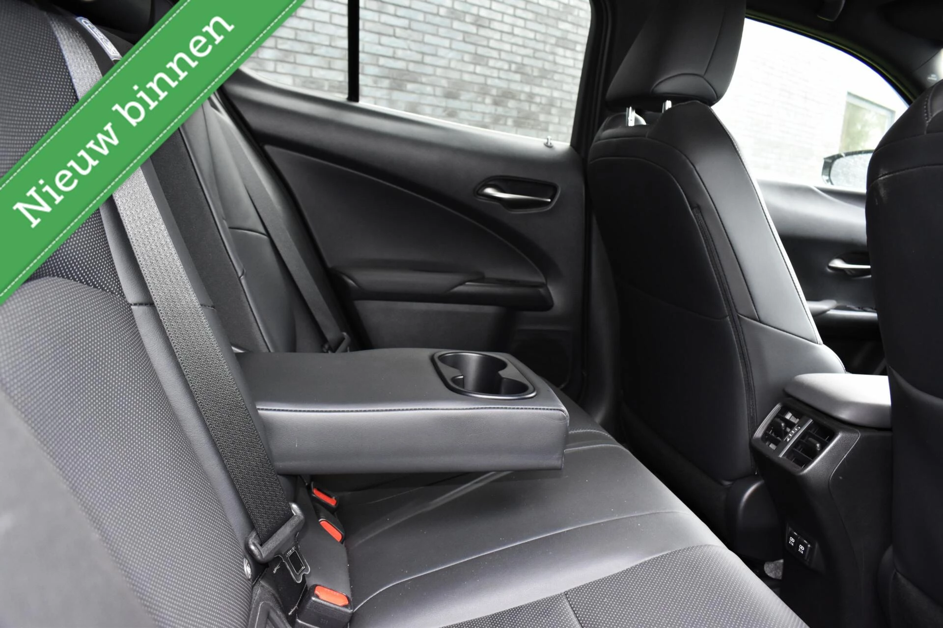 Hoofdafbeelding Lexus UX