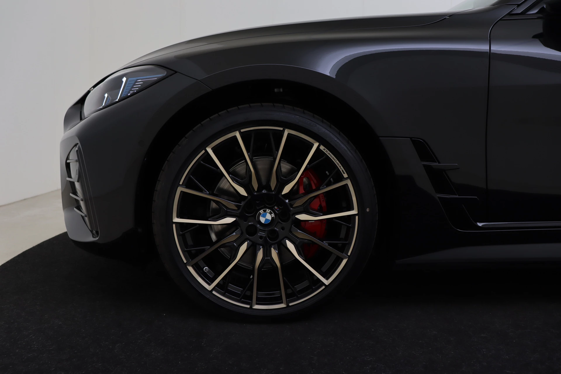 Hoofdafbeelding BMW i4