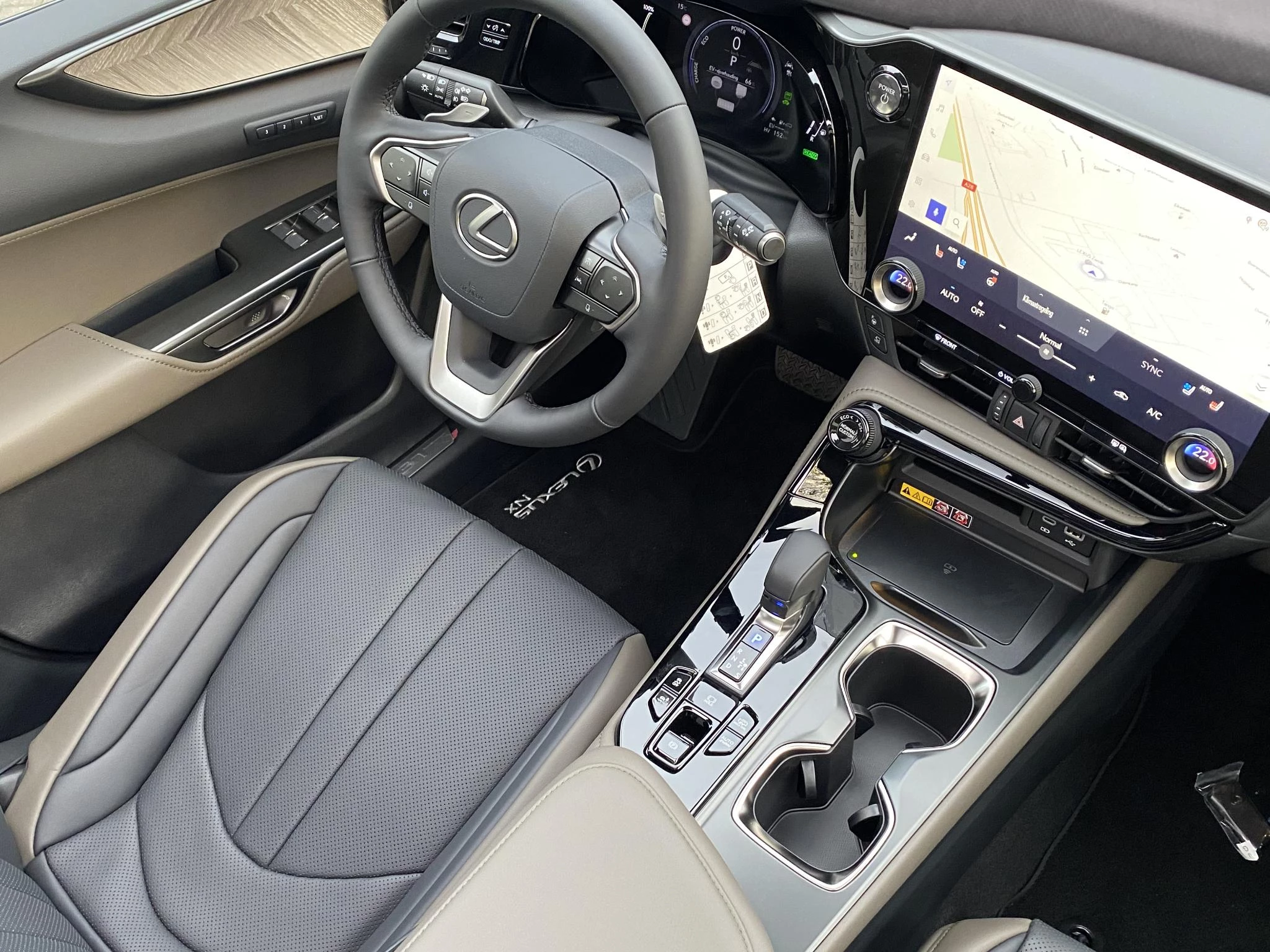 Hoofdafbeelding Lexus NX