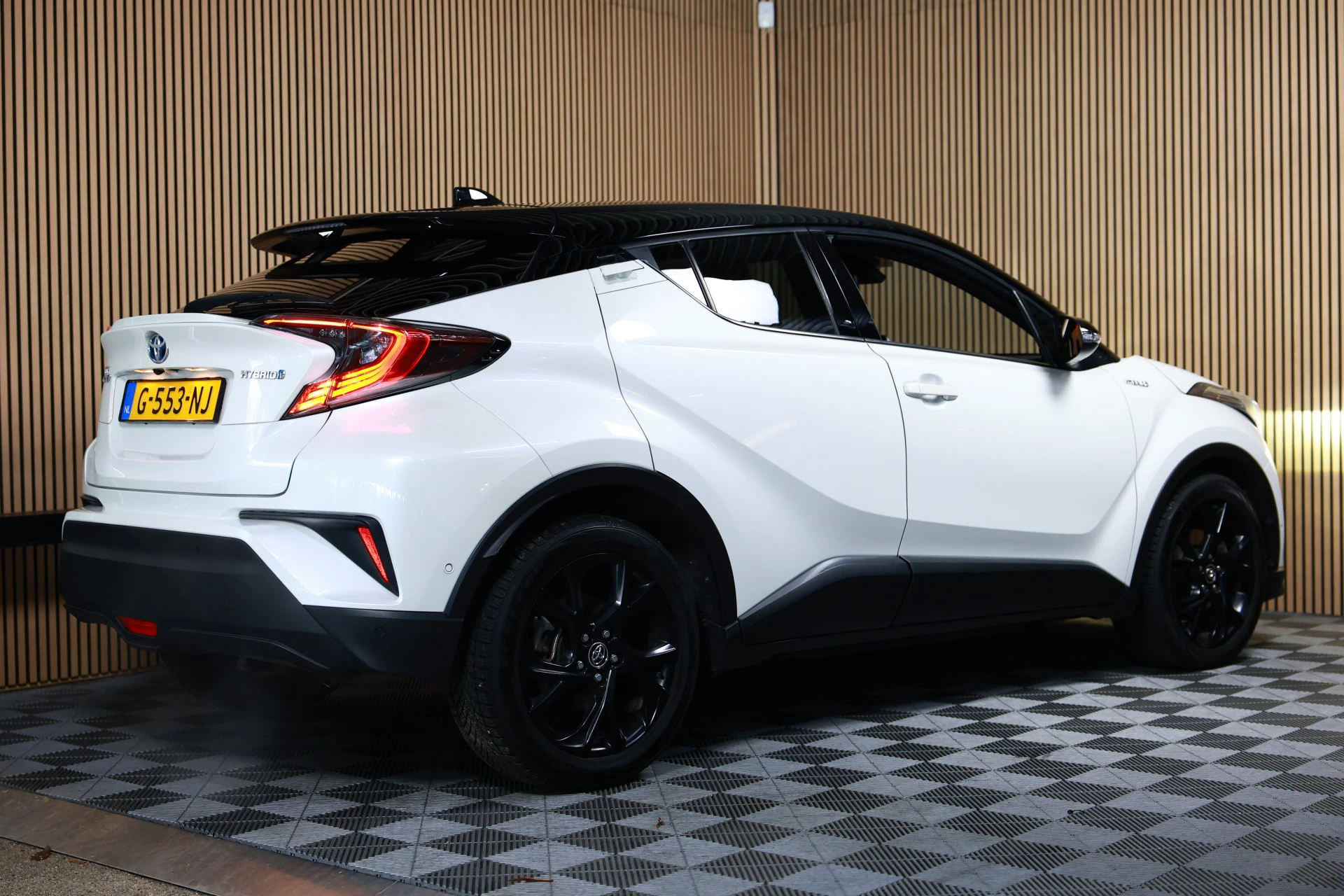 Hoofdafbeelding Toyota C-HR