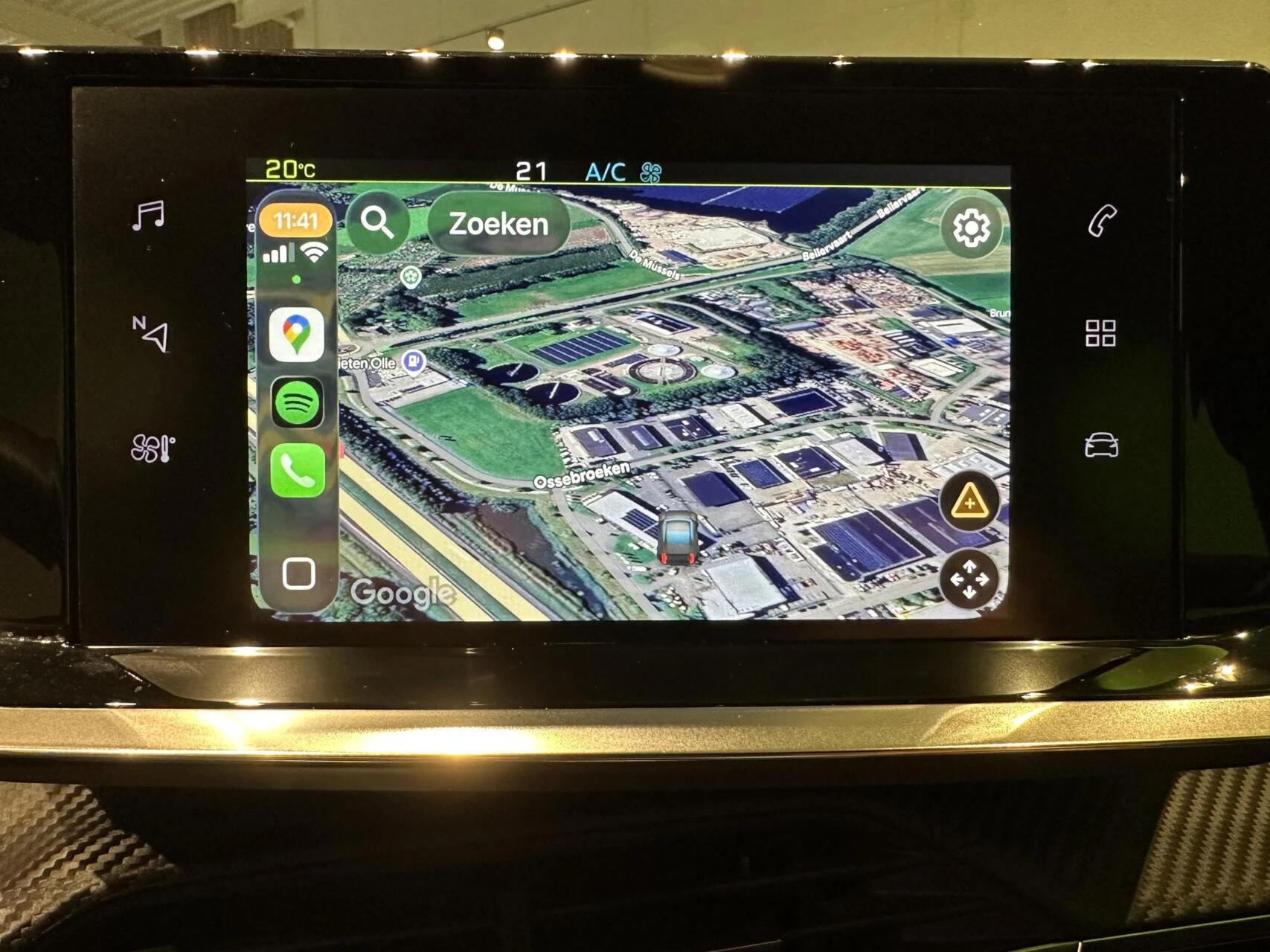 Hoofdafbeelding Peugeot e-2008