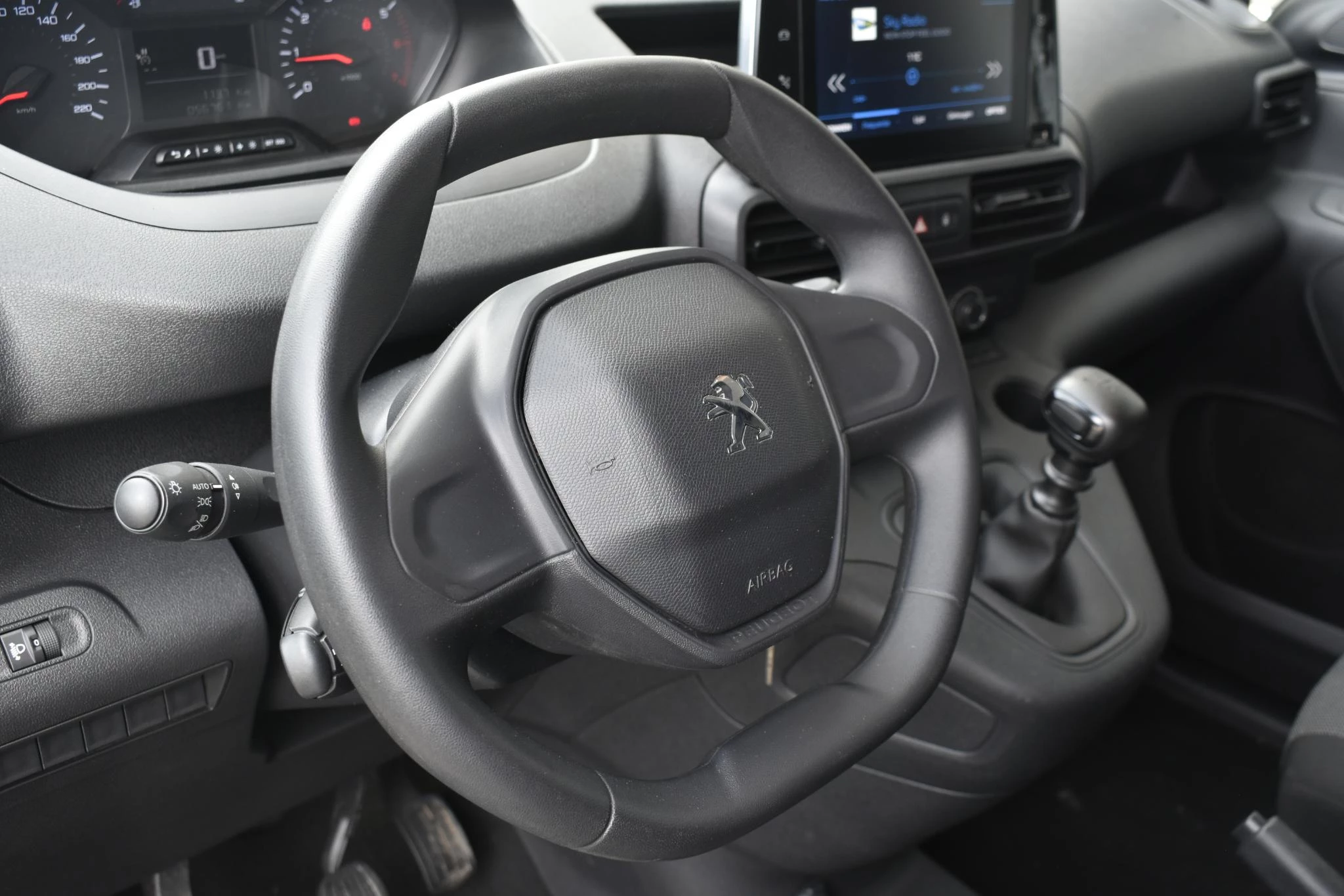 Hoofdafbeelding Peugeot Partner