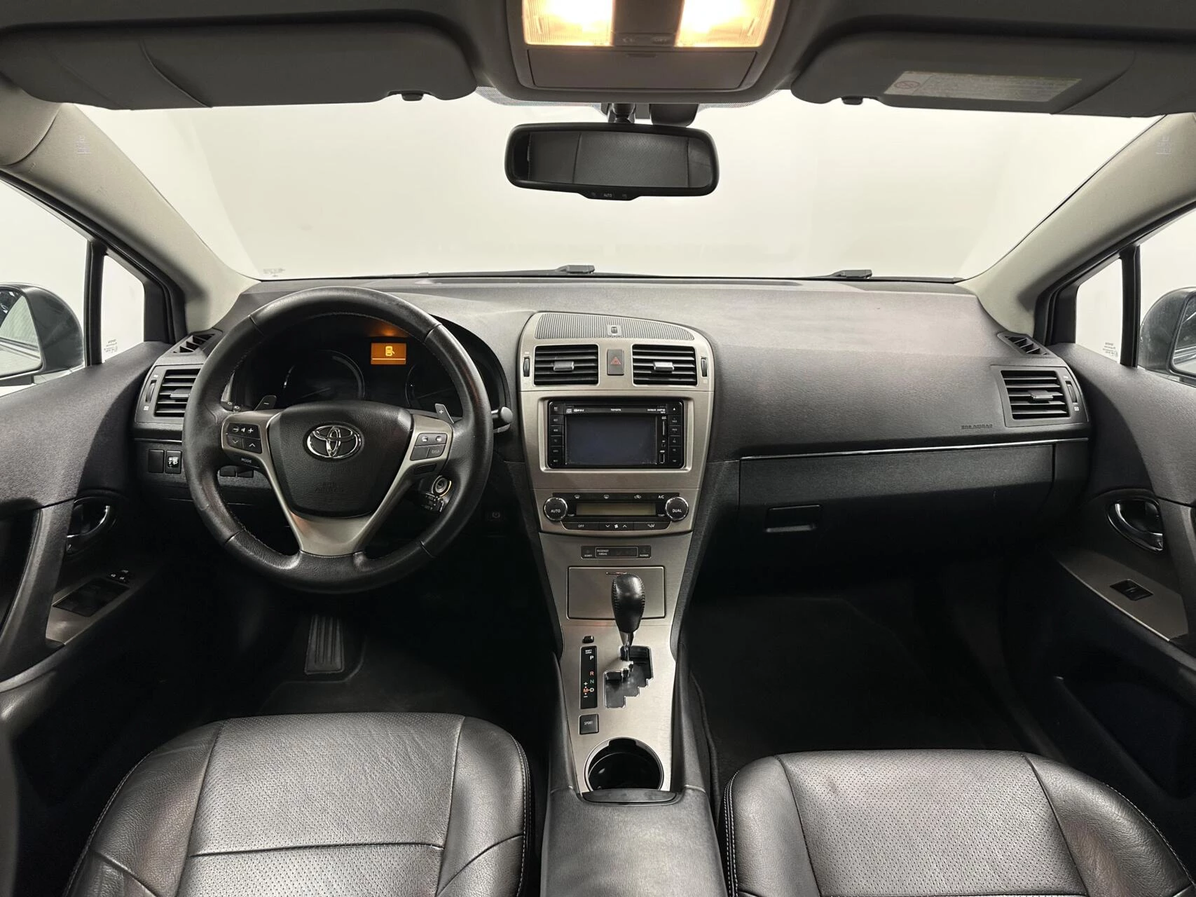 Hoofdafbeelding Toyota Avensis