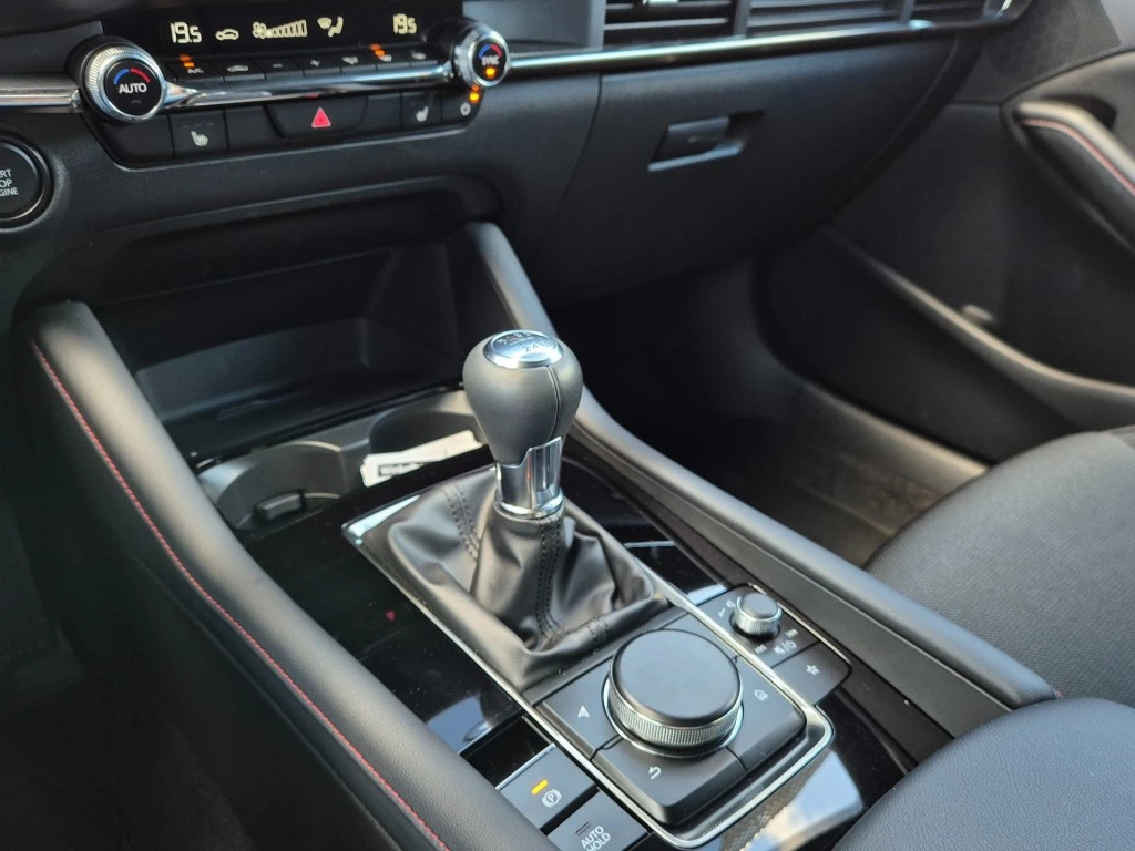 Hoofdafbeelding Mazda 3