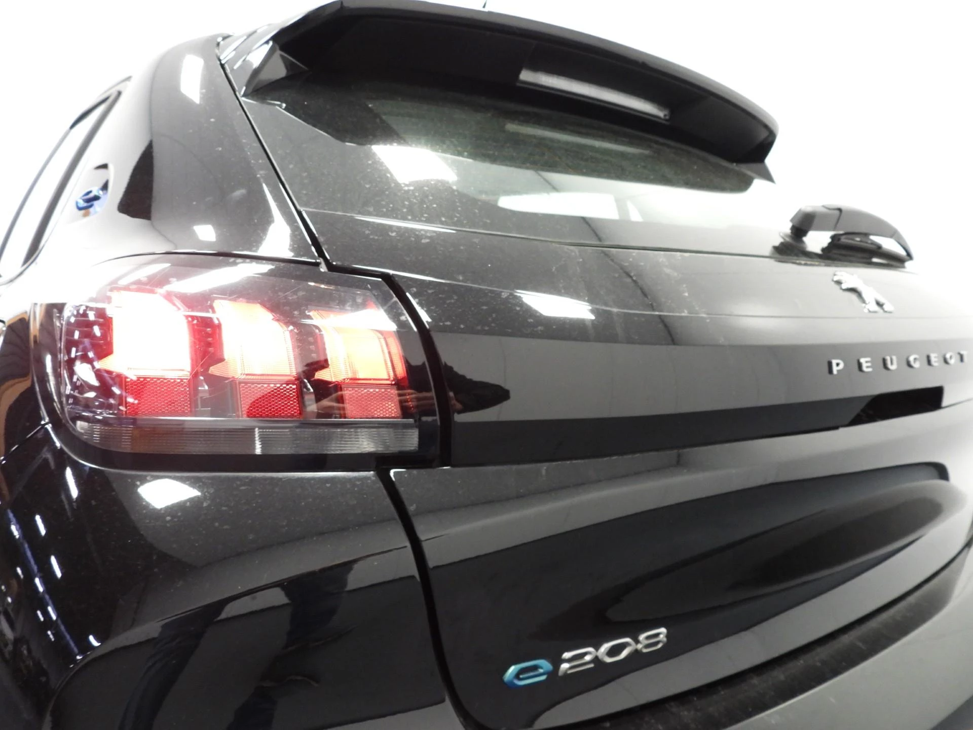 Hoofdafbeelding Peugeot e-208