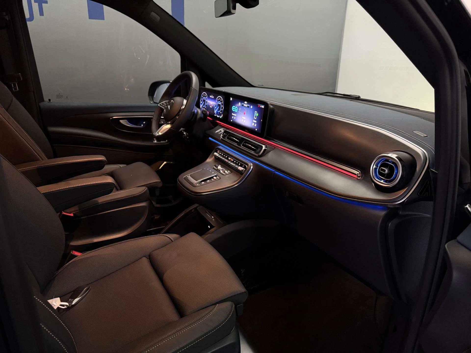 Hoofdafbeelding Mercedes-Benz EQV
