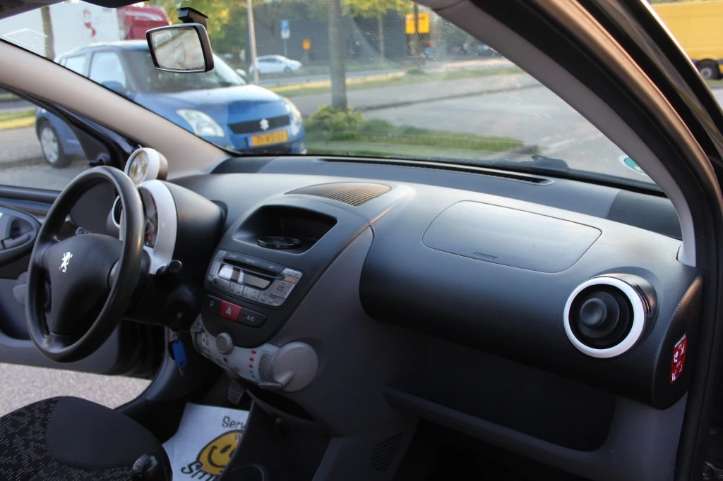 Hoofdafbeelding Peugeot 107