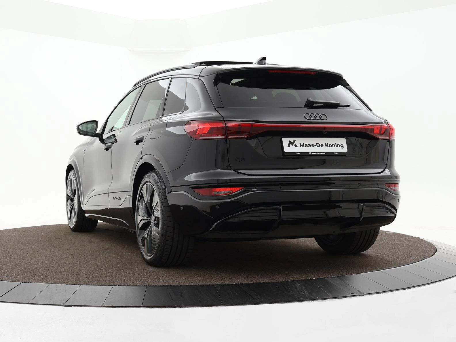 Hoofdafbeelding Audi Q6 e-tron