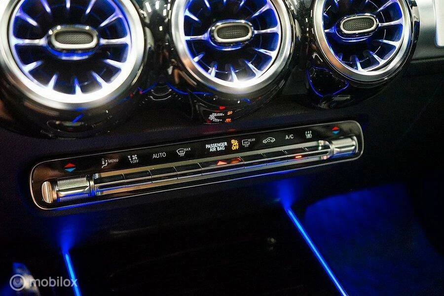 Hoofdafbeelding Mercedes-Benz EQB