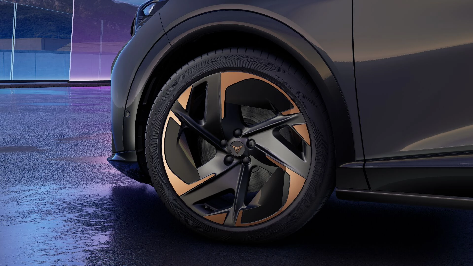 Hoofdafbeelding CUPRA Tavascan