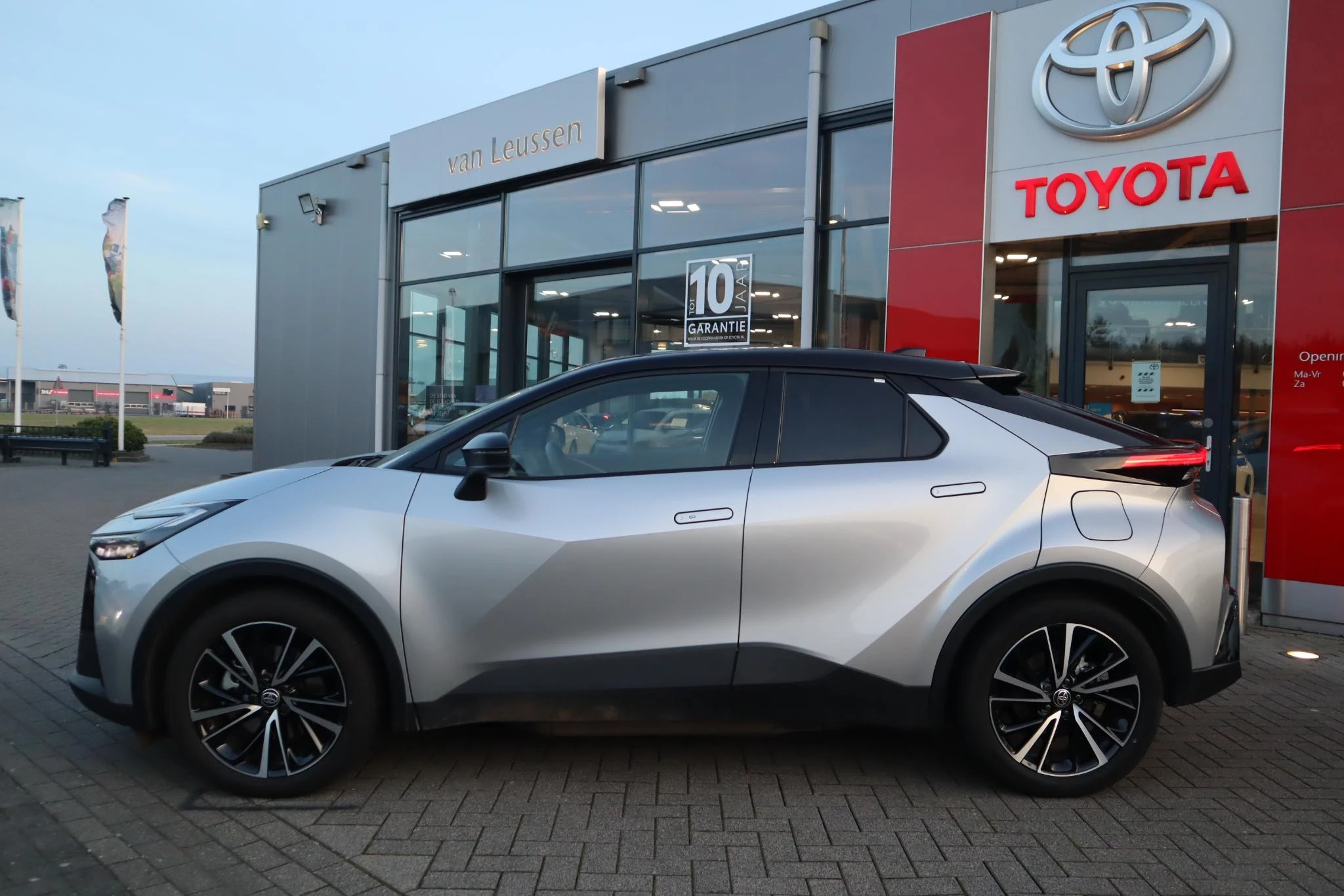 Hoofdafbeelding Toyota C-HR
