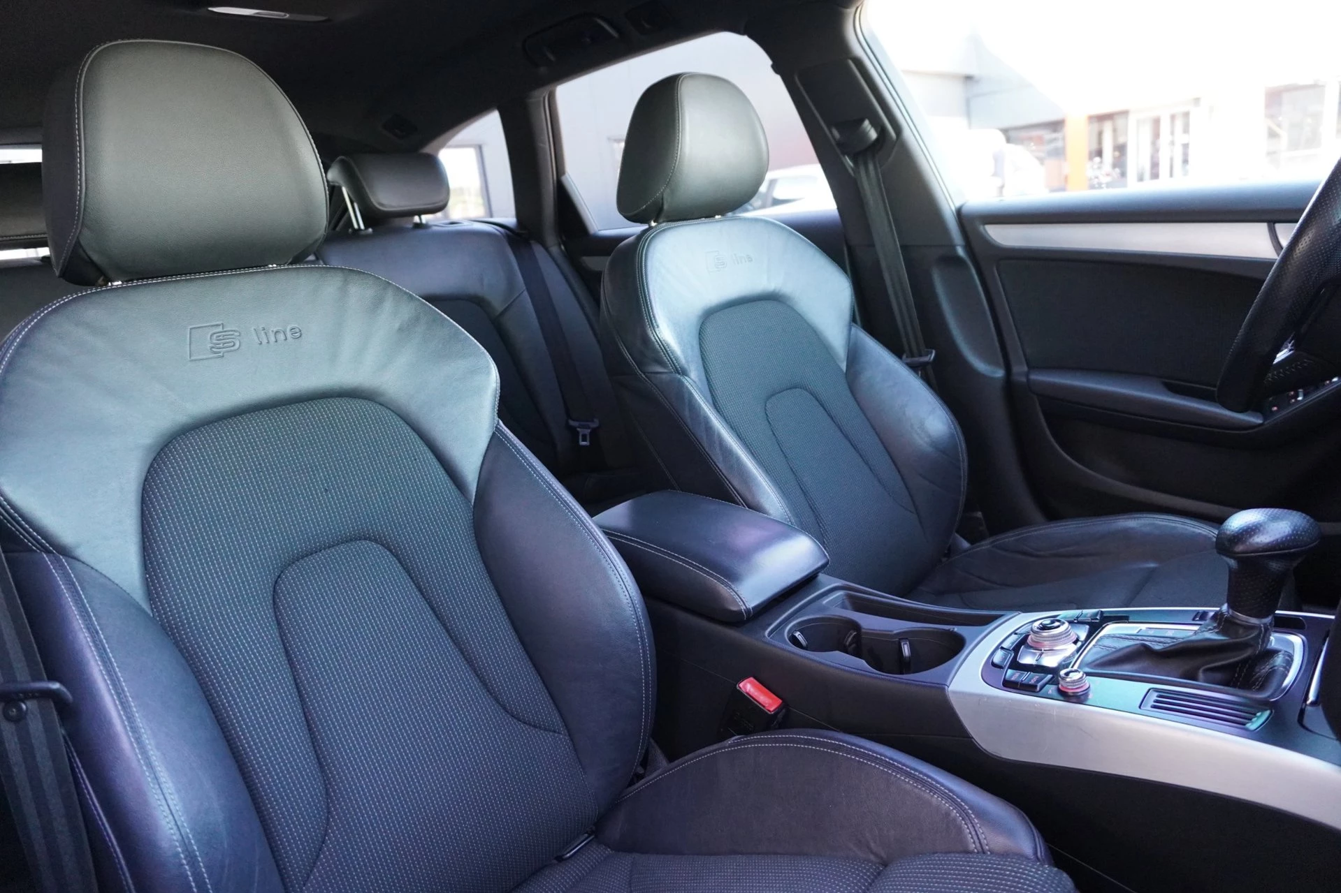 Hoofdafbeelding Audi A4