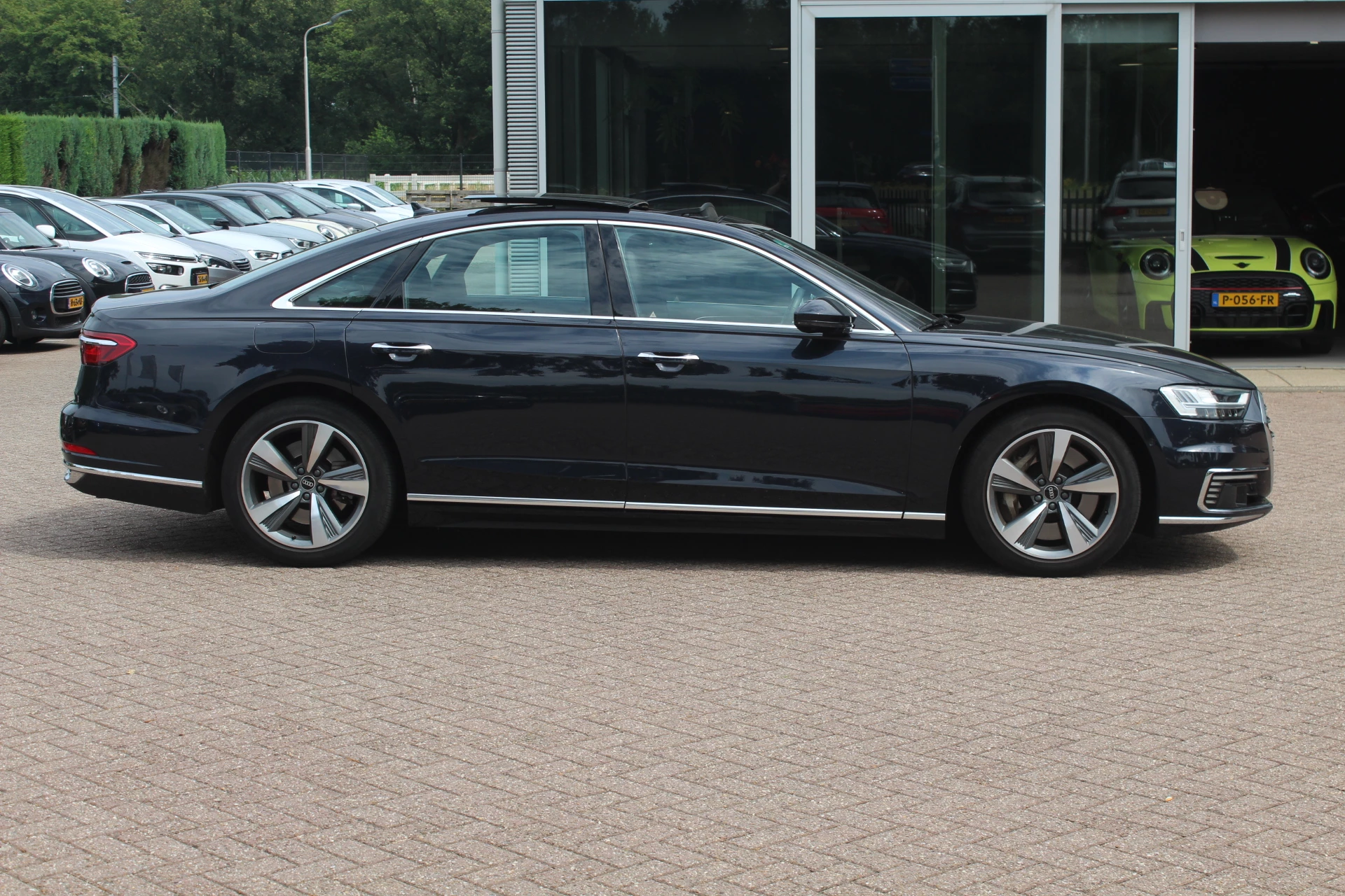 Hoofdafbeelding Audi A8