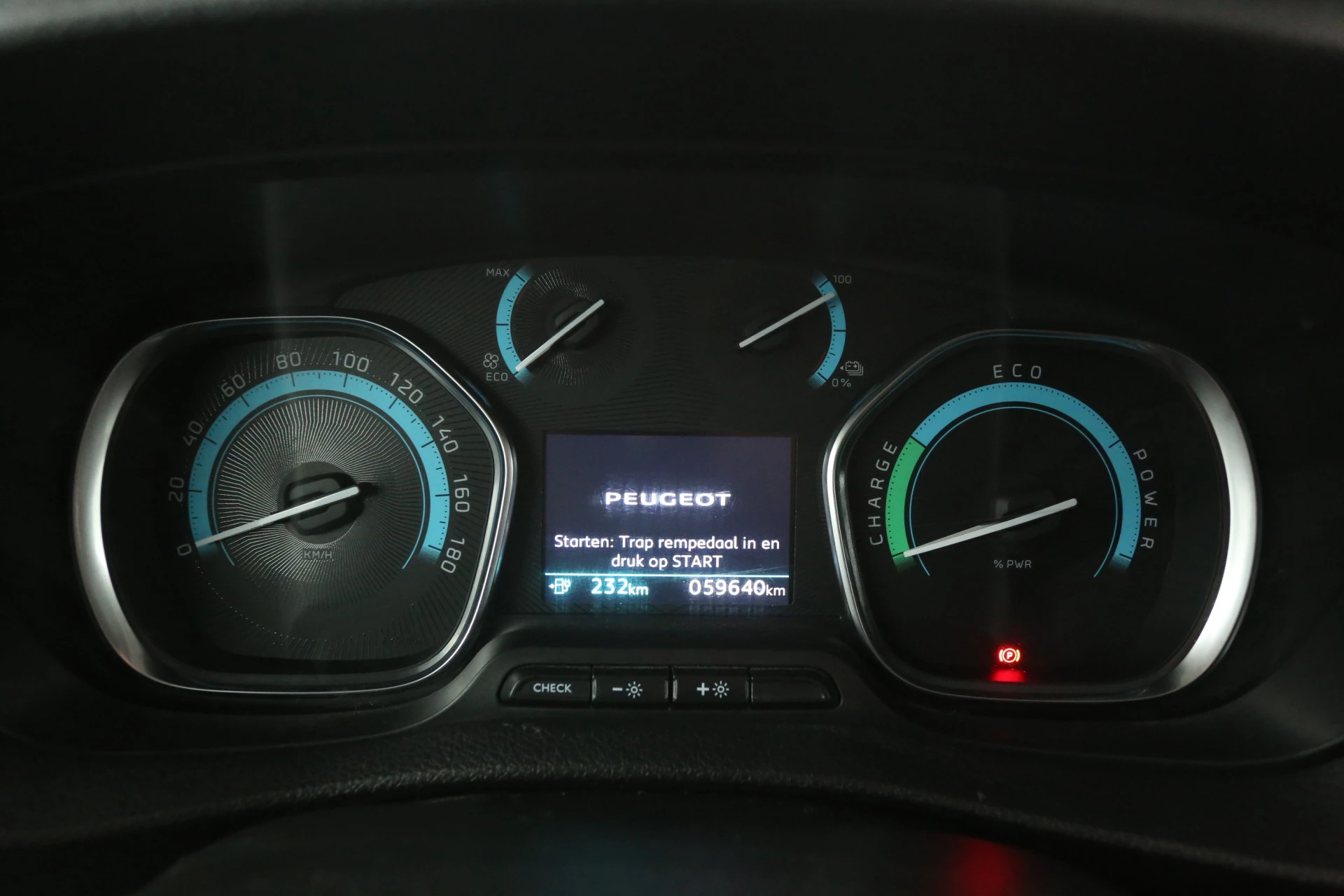 Hoofdafbeelding Peugeot e-Expert