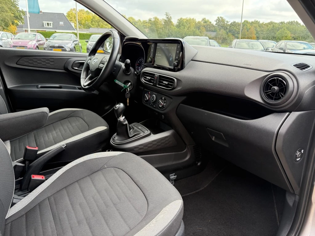 Hoofdafbeelding Hyundai i10